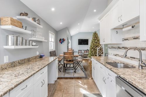 36 Wren Ct, Northport NY  11768-3344 exterior