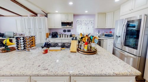 10275 Frontier Trl, Beaumont CA  92223-5475 exterior