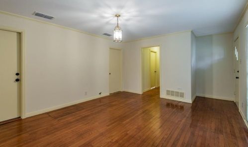 410 Brown St, Waxahachie, TX 75165-2619