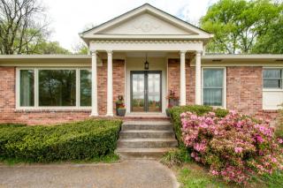 4645 Tara Dr, Nashville, TN 37215-4207