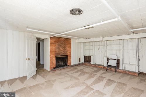 130 Delp Rd, Lancaster PA  17601-3906 exterior