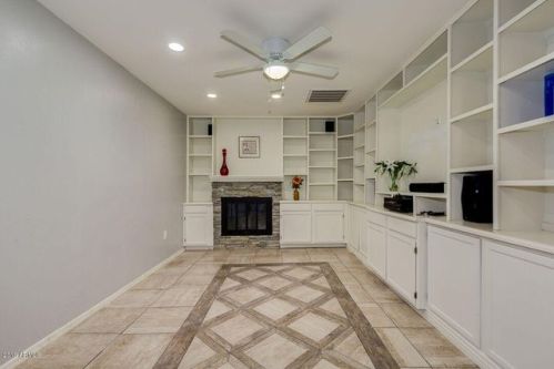 905 Garnet Ave, Mesa, AZ 85204-5808