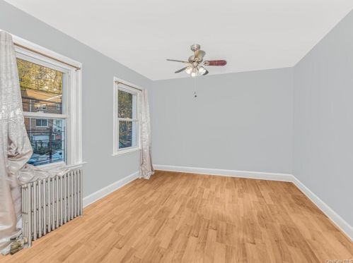 3241 Barker Ave, Bronx NY  10467-6301 exterior