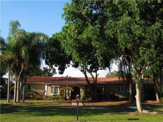 10233 120th St, Miami, FL 33176-4805
