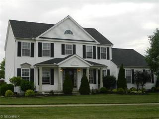 4656 Muirfield Ave, Brunswick, OH 44212-3282
