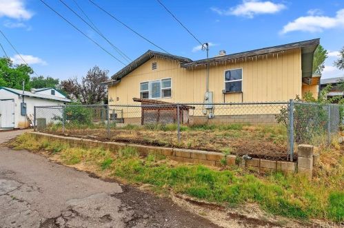 80 Willowside Ter, Alpine, CA 91901-1648