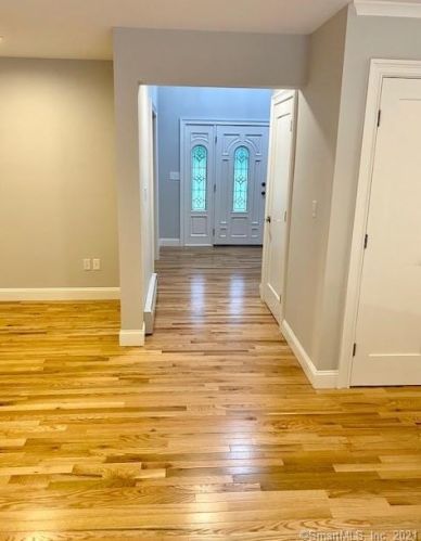 1200 Cornerstone Ct, Cheshire CT  06410-1860 exterior