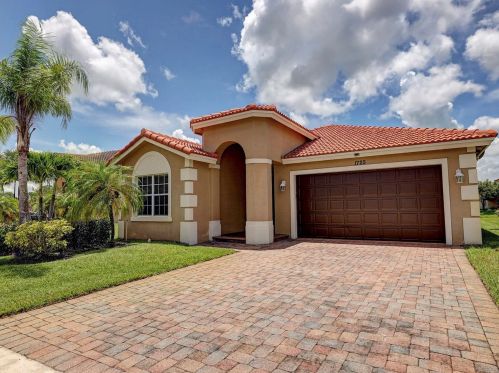 1725 Jamesport Dr, Fort Pierce, FL 34953-4354