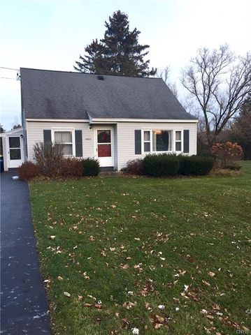 4464 Sunset Dr, Syracuse, NY 13215-9698