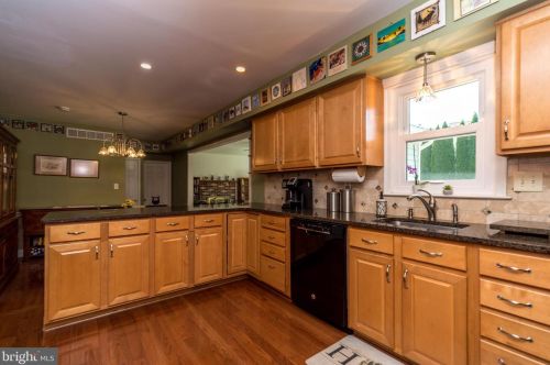 106 Claremont Dr, Lansdale PA 19446-6359 exterior