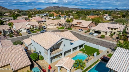 5717 Soft Wind Dr, Glendale AZ  85310-3643 exterior