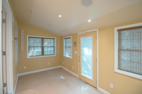733 Rogers Ct, Lake Geneva WI  53147-1229 exterior