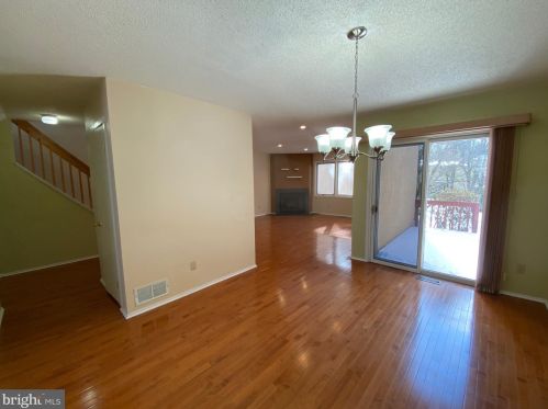 408 Sayre Dr, Princeton NJ  08540-5853 exterior