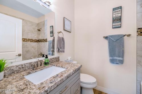 17450 45th St, Phoenix AZ 85032-1553 exterior