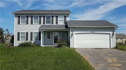 6194 Holly Creek Dr, Ontario, NY 14519-8636