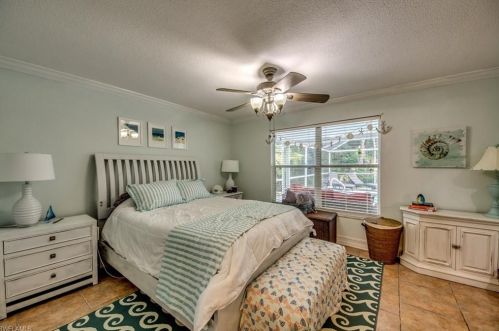 1139 13th Ter, Cape Coral FL  33990-3747 exterior