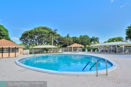 2622 13th St, Delray Beach FL  33445-1327 exterior
