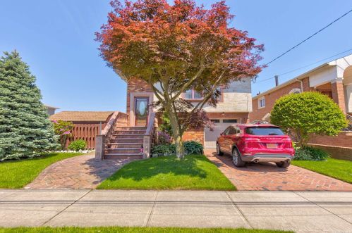 161-37 91st St, Jamaica, NY 11414-1403
