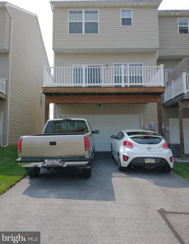 191 Moul Ave, Hanover, PA 17331-2080