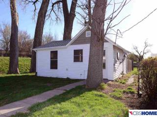 272 21st St, Blair, NE 68008-1517