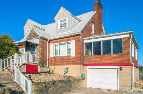 1208 Lewis Ave, Jeannette, PA 15644-3107
