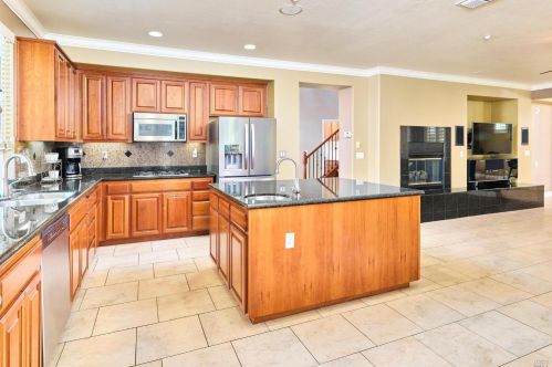 425 Evans Rd, Liberty Farms, CA 95620-4417