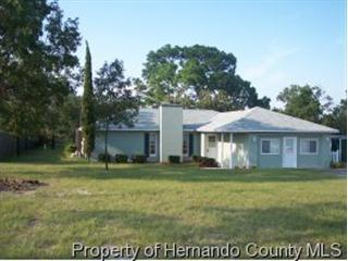 12491 Star Rd, Brooksville, FL 34613-4123
