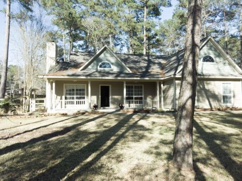 30002 Bramblevine Dr, Magnolia, TX 77355-6218