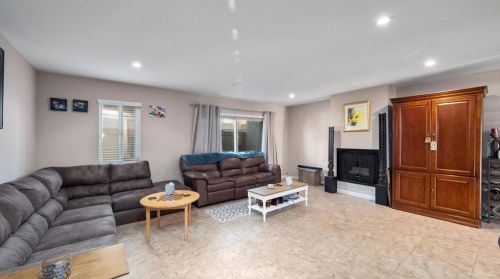 1286 Mohave Dr, Colton CA  92324-4755 exterior