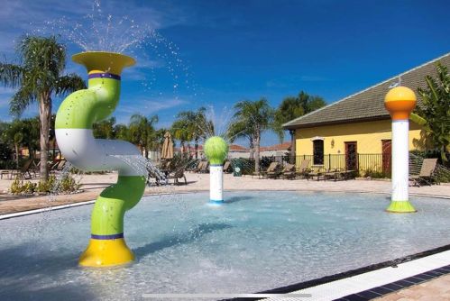 8962 California Palm Rd, Kissimmee FL 34747-1574 exterior