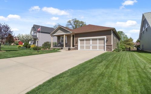105 Trillium Ln, Valpo, IN 46385-7812