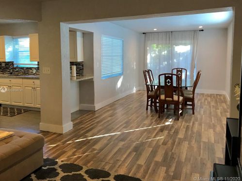 1805 23rd Ave, Hollywood FL  33020-2618 exterior