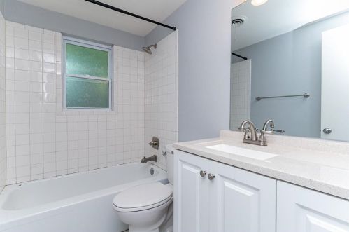 4805 Westlake Dr, Fort Worth TX  76132-1516 exterior