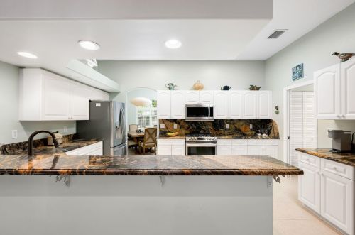 2045 27th Ave, Vero Beach FL  32960-3010 exterior