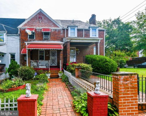 5403 2nd St, Washington, DC 20011-6623