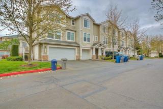 6109 233rd St, Kent, WA 98032-6485