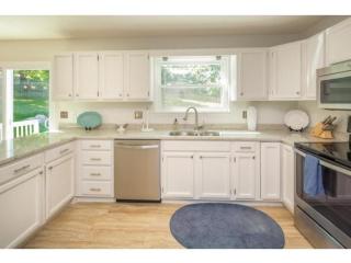 10 Gentry Carson Dr, Johnson City, TN 37615-4637