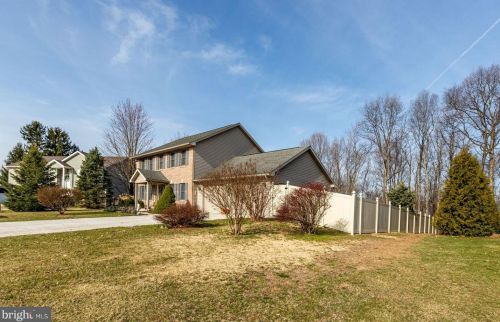 4019 Campbell Cir, Orrstown, PA 17244-9517