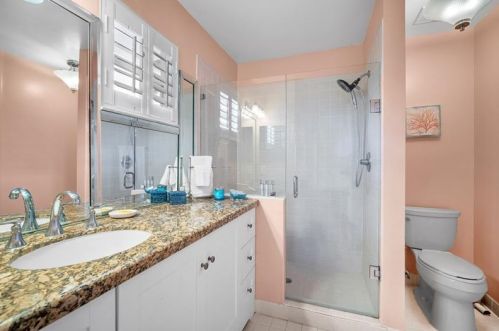 1333 175th Way, Hollywood FL  33029-4824 exterior