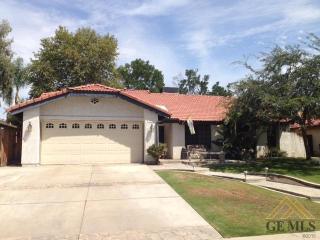 9016 Crowningshield Dr, Bakersfield, CA 93311-1902