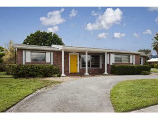 1798 80th St, Hialeah, FL 33014-3242