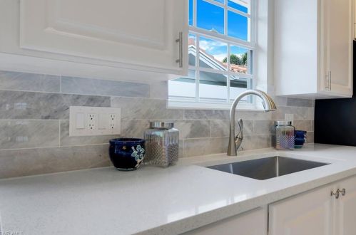 5422 Guadeloupe Way, Naples FL  34119-9578 exterior