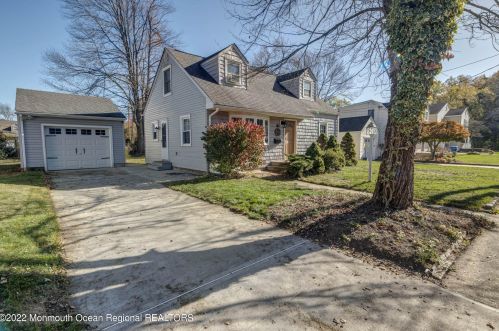 6 Elmwood Pl, Leonardo NJ  07737-1347 exterior