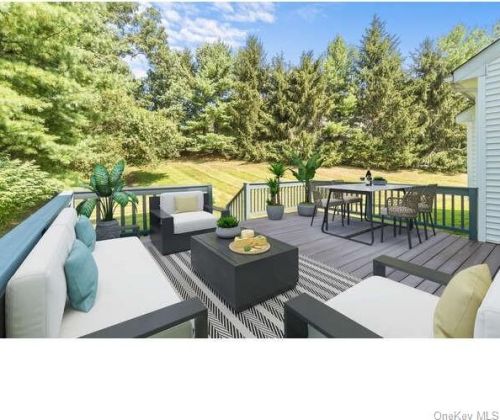 2 Mathews Ln, Somers Town NY  10589-2819 exterior