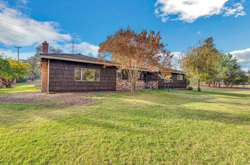 8041 Mountain Ave, Citrus Heights, CA 95662-2232