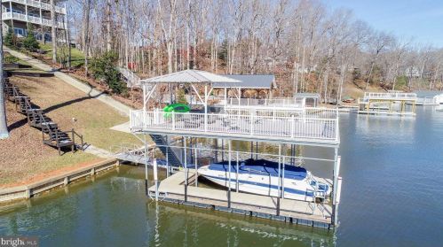 193 White Oak Dr, Mineral VA  23117-4705 exterior