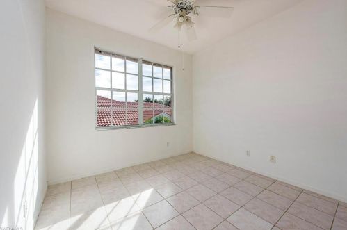 2033 Crestview Way, Naples FL  34119-3375 exterior