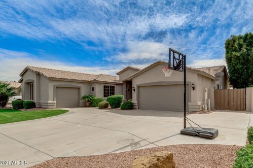 1659 Kramer St, Mesa, AZ 85203-2147