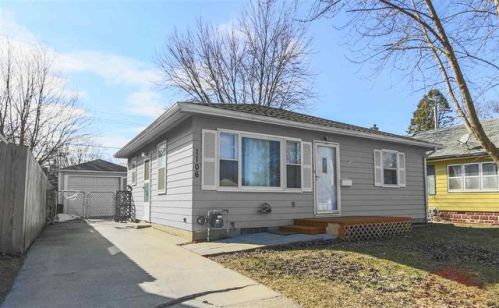 1106 Western Ave, Waterloo IA  50701-2654 exterior
