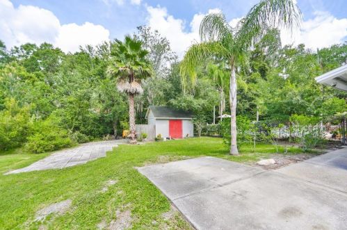 820 Crenshaw Lake Rd, Lutz FL  33548-8129 exterior